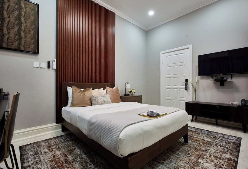 Пансион The Mayflower Inn