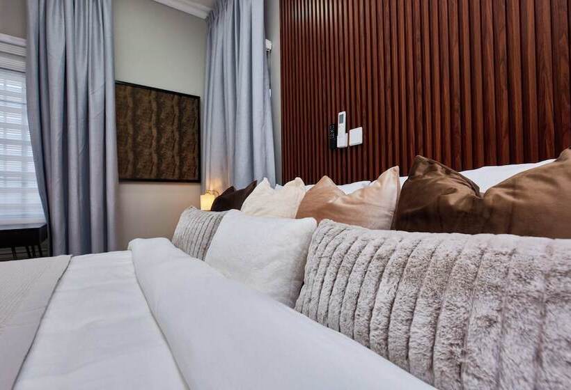 Пансион The Mayflower Inn