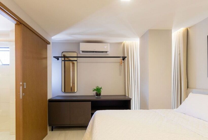 Qavi   Gaudium Apart