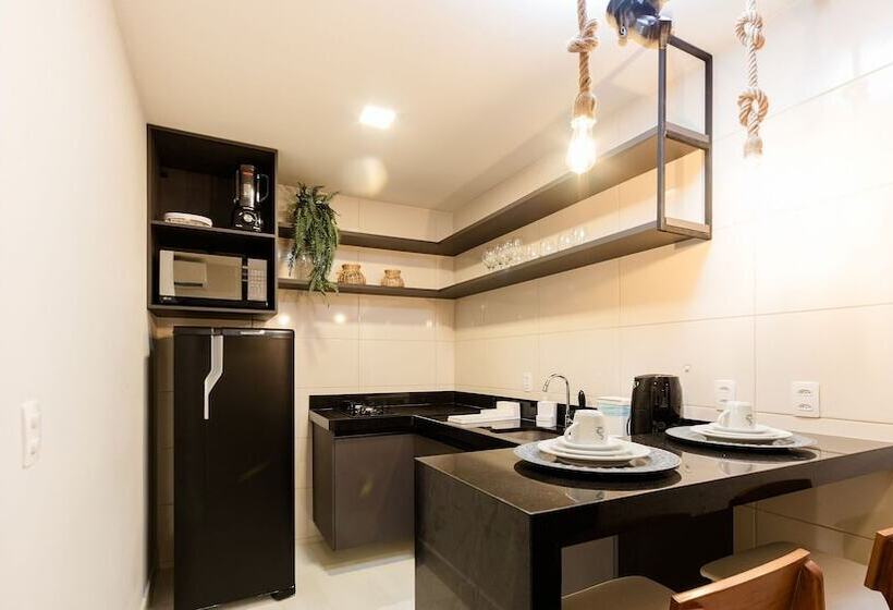 Qavi   Gaudium Apart