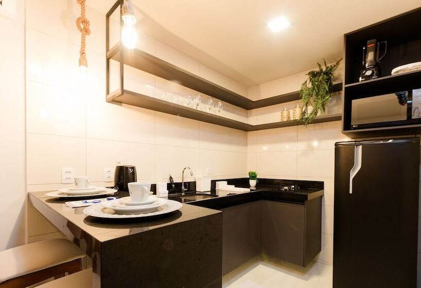 Qavi   Gaudium Apart