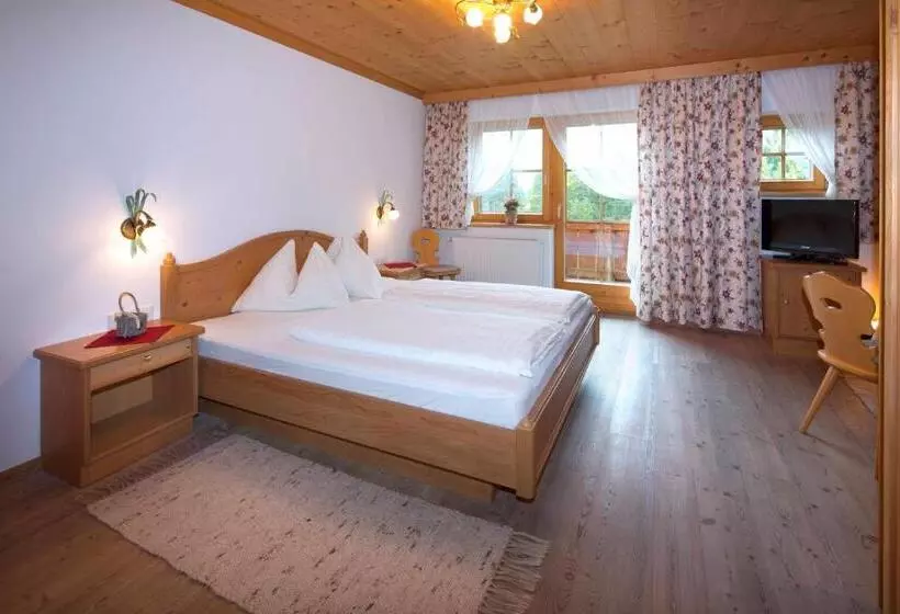 ユースホステル Gasthof Pension Lohfeyer