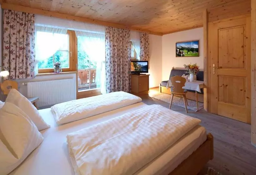 ユースホステル Gasthof Pension Lohfeyer