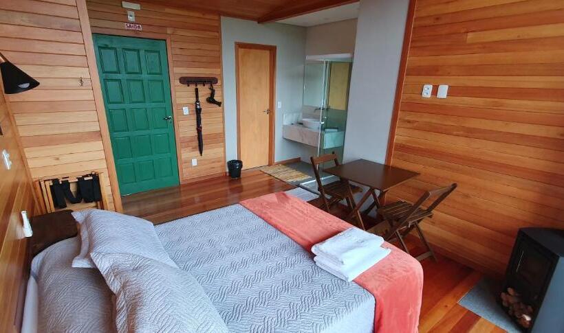 Hostel Pousada Bracatinga