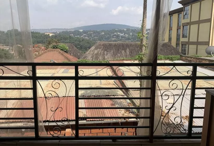 تختخواب و صبحانه Gorilla Home Stay