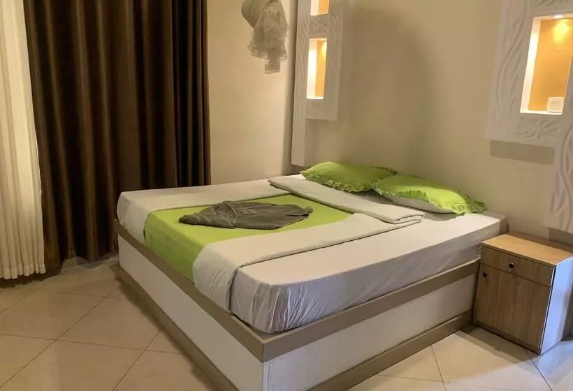 تختخواب و صبحانه Gorilla Home Stay