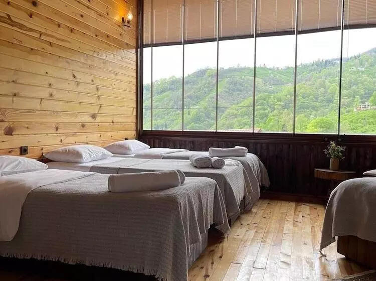 Aamiaismajoitus (B&B) Karadeniz Kus Cenneti Otel