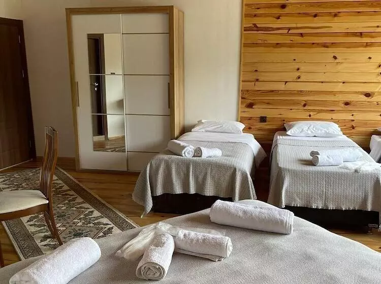 Aamiaismajoitus (B&B) Karadeniz Kus Cenneti Otel