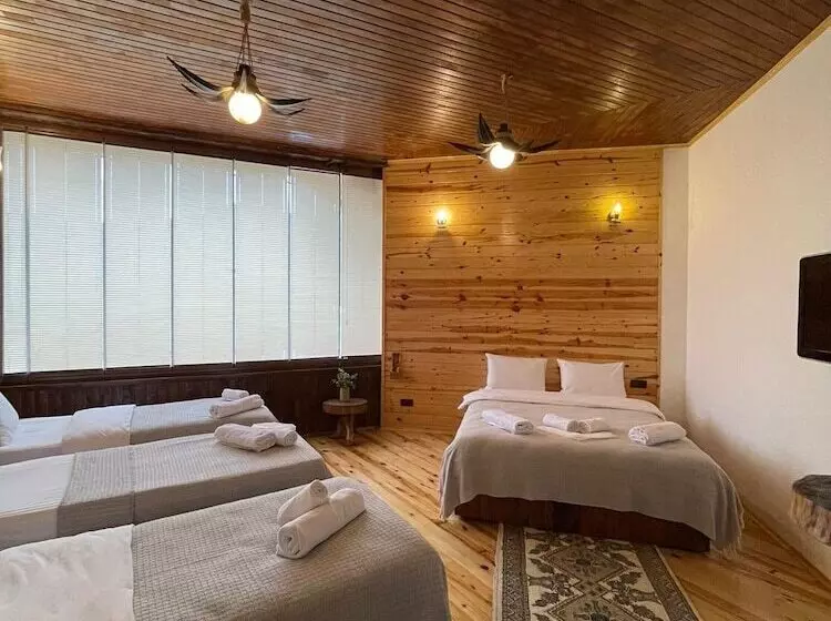 Aamiaismajoitus (B&B) Karadeniz Kus Cenneti Otel