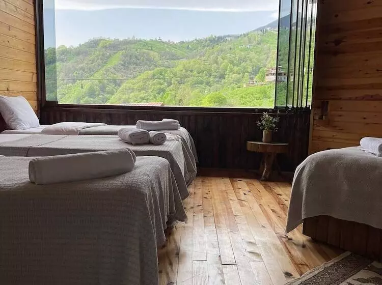 Aamiaismajoitus (B&B) Karadeniz Kus Cenneti Otel