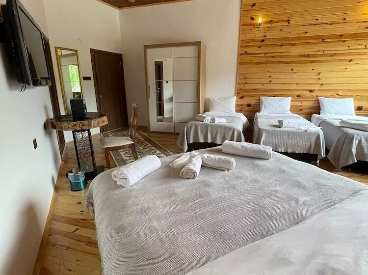 Aamiaismajoitus (B&B) Karadeniz Kus Cenneti Otel