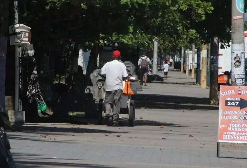 هتل Aldea Pura Vida