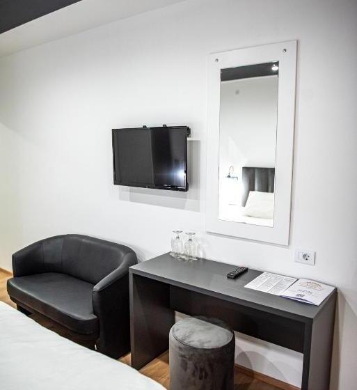 هتل Beograd Struga