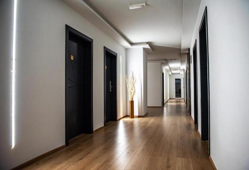 هتل Beograd Struga