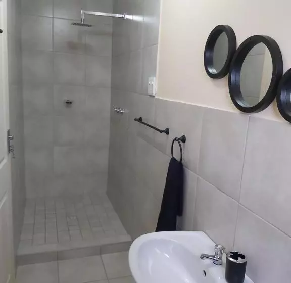 Hotelli Ezweni Lodge