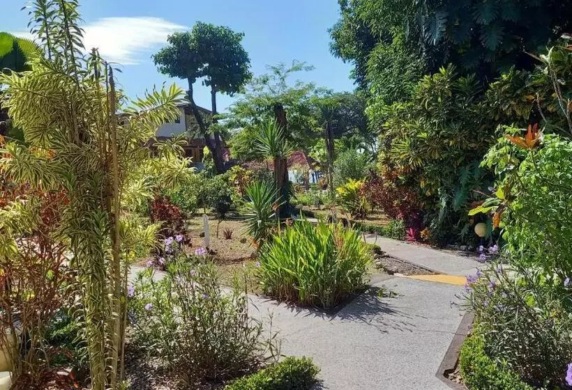 Hotelli Las Brisas Del Pacifico