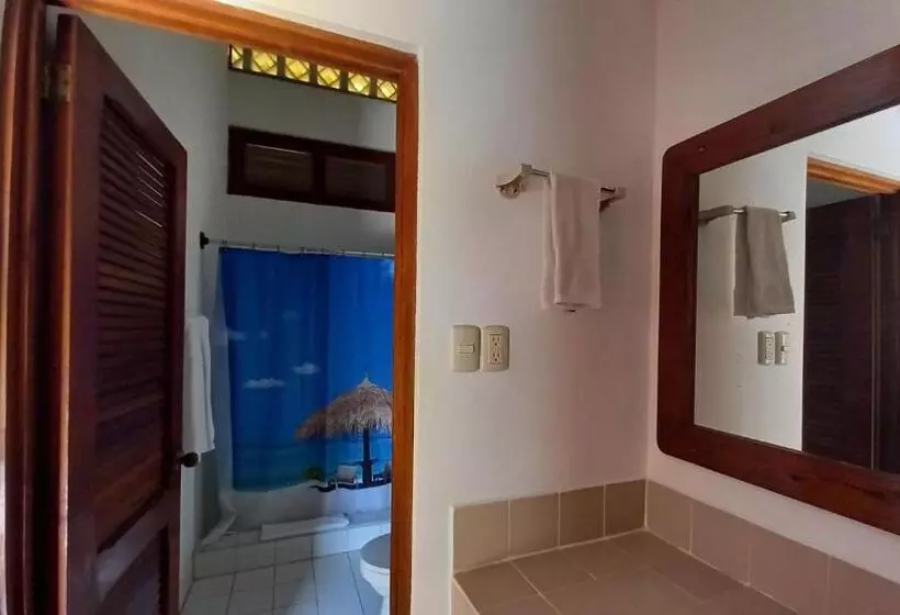 Hotelli Las Brisas Del Pacifico