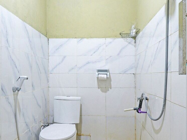 Otel Maharani Guest House Syariah By Oyo