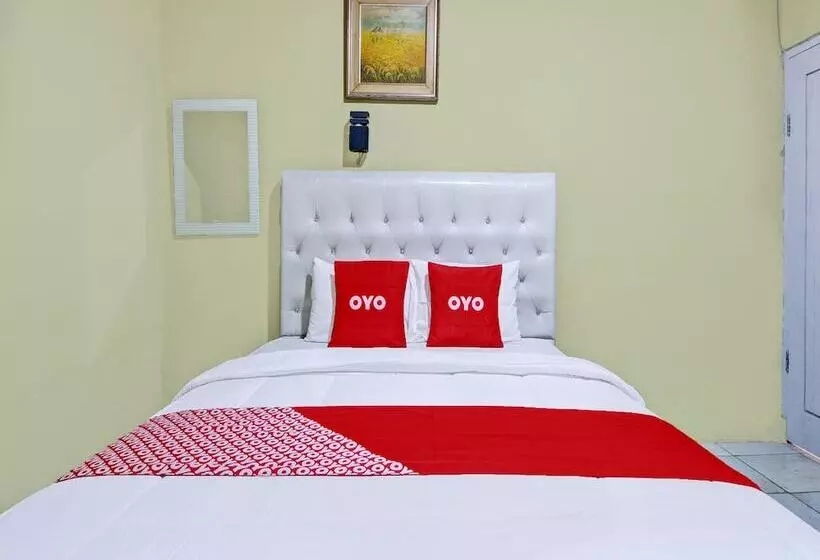 ホテル Maharani Guest House Syariah By Oyo