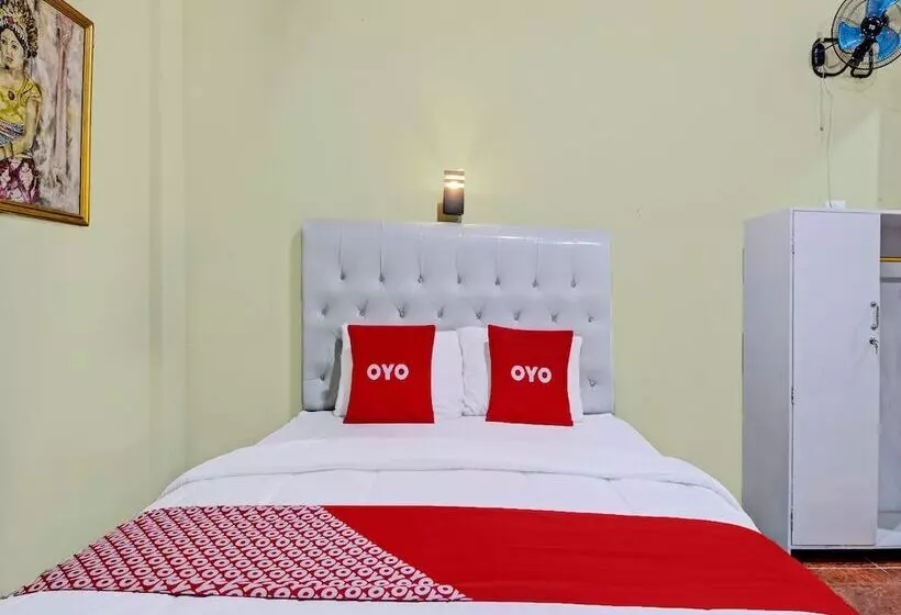ホテル Maharani Guest House Syariah By Oyo
