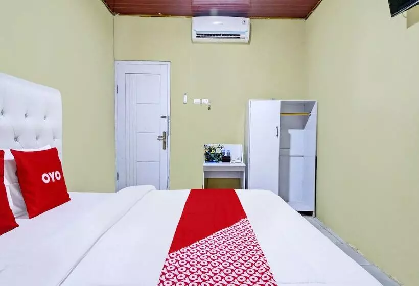 ホテル Maharani Guest House Syariah By Oyo
