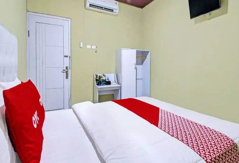 ホテル Maharani Guest House Syariah By Oyo