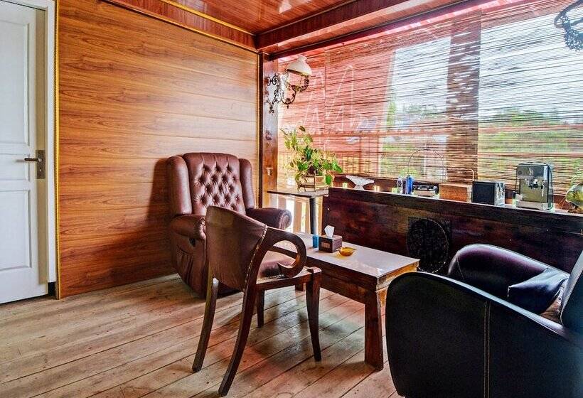 Otel Maharani Guest House Syariah By Oyo