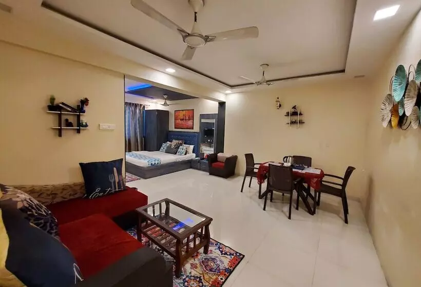 Hotelli Mari Aai Residency