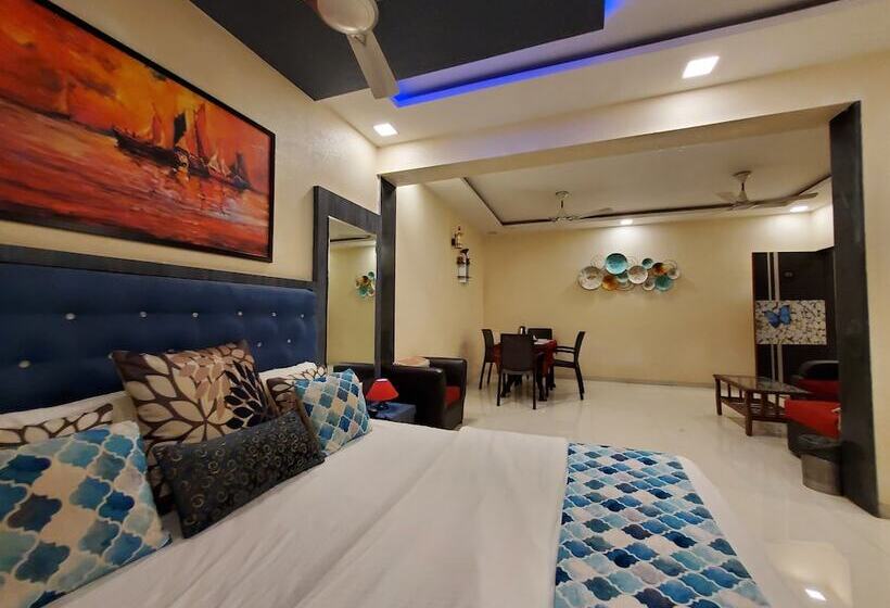 Hotel Mari Aai Residency