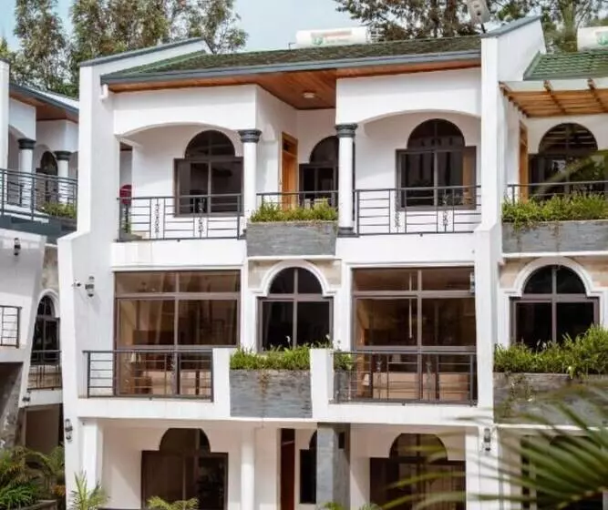 هتل Ndaru Luxury Suites