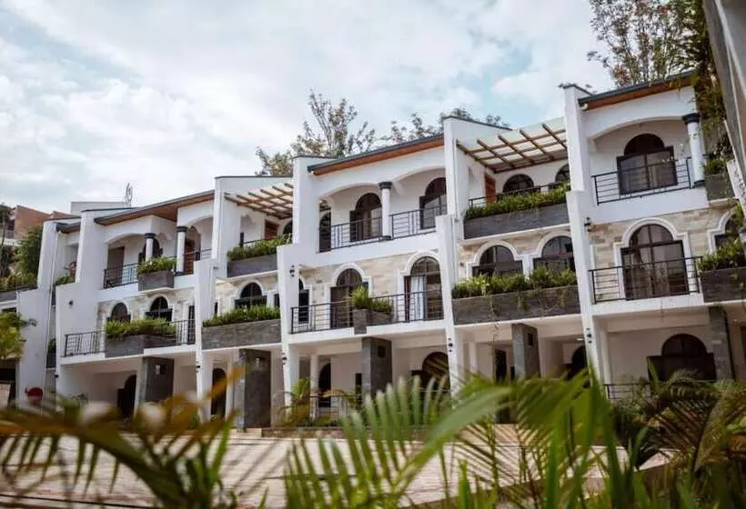 هتل Ndaru Luxury Suites