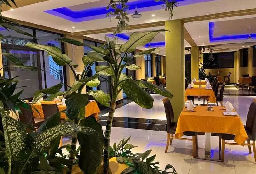 هتل Ndaru Luxury Suites