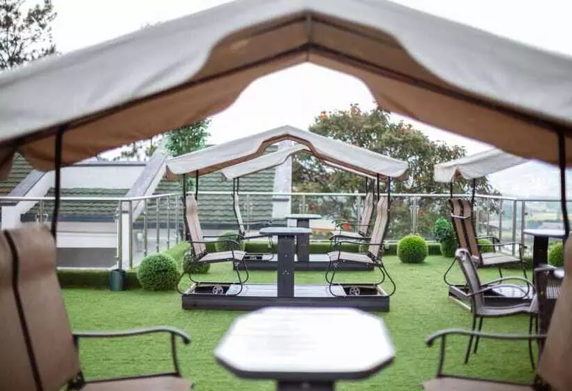 هتل Ndaru Luxury Suites