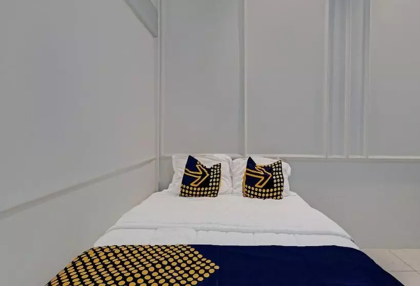 Hotelli Spot On 92449 Libersa Homestay Syariah