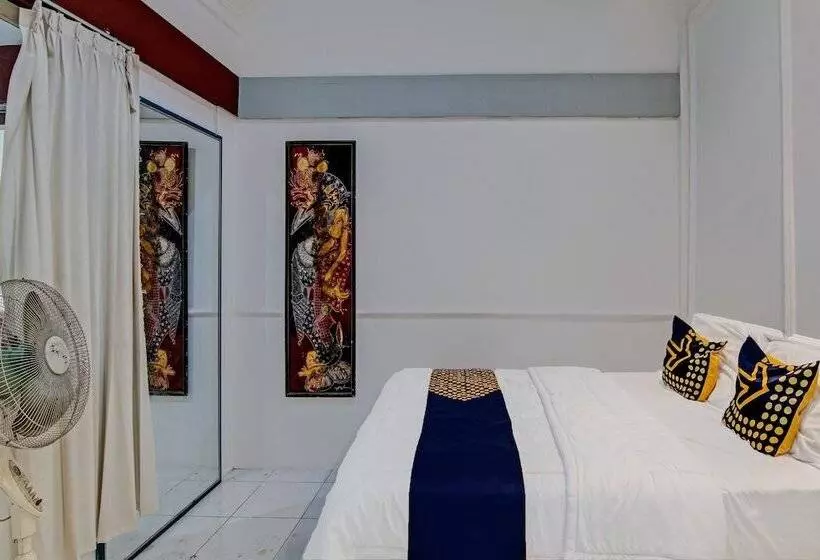 Hotelli Spot On 92449 Libersa Homestay Syariah