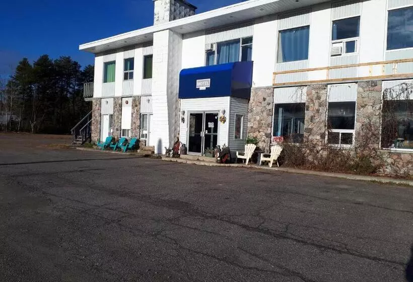 Nipigon Travelers Motel