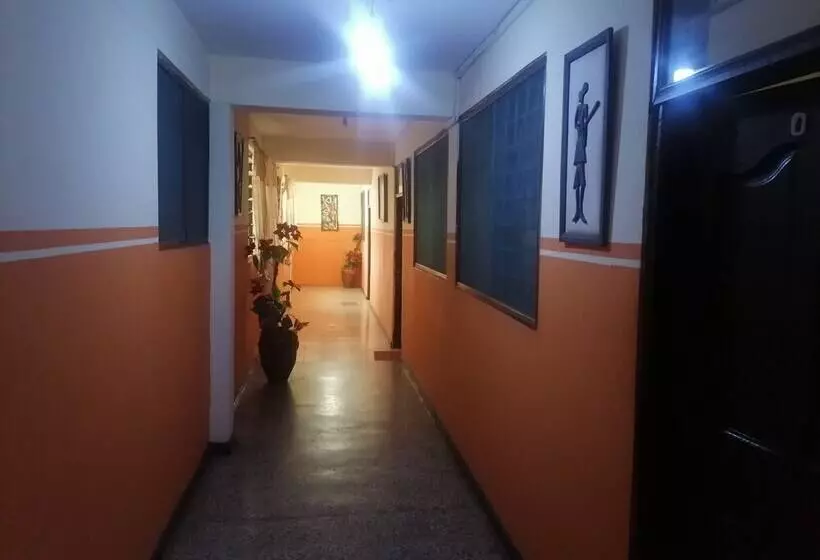 Majatalo Larjoe Guesthouse