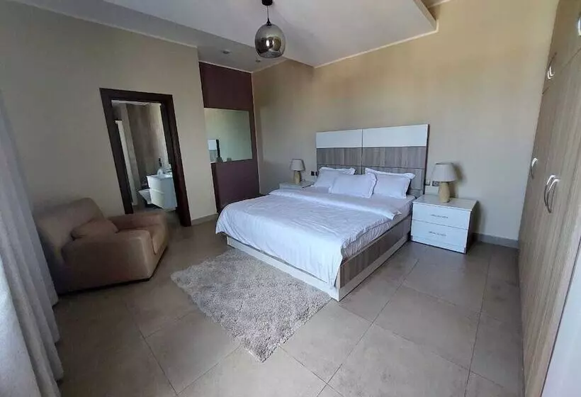 Majatalo Larjoe Guesthouse