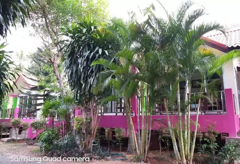ペンション Mae Somboon House