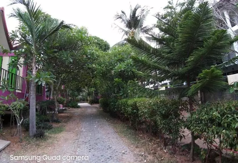 ペンション Mae Somboon House