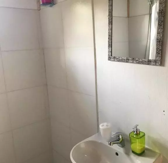 Majatalo Monte Campamento Hostel