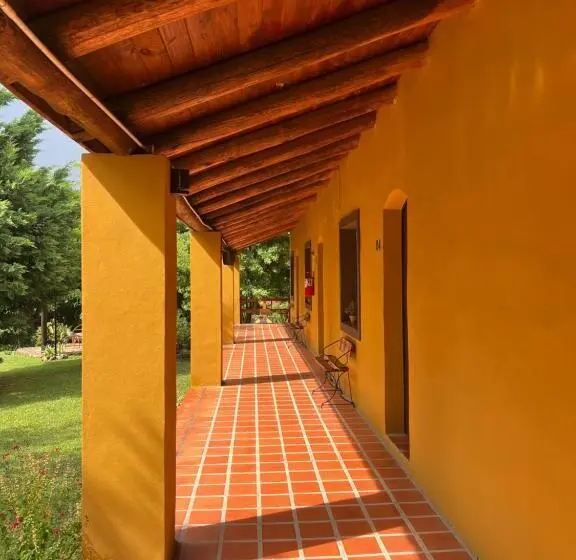 ユースホステル Posada Altos Del Consuelo