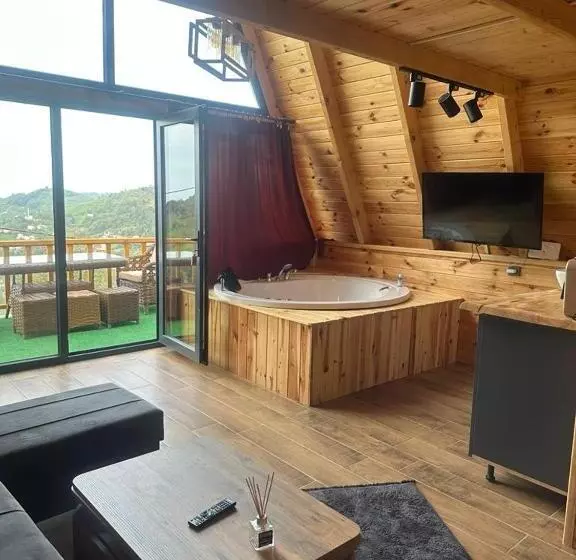 ベッドアンドブレックファースト Doğal Sui̇t Dağ Evleri̇ Bungalov