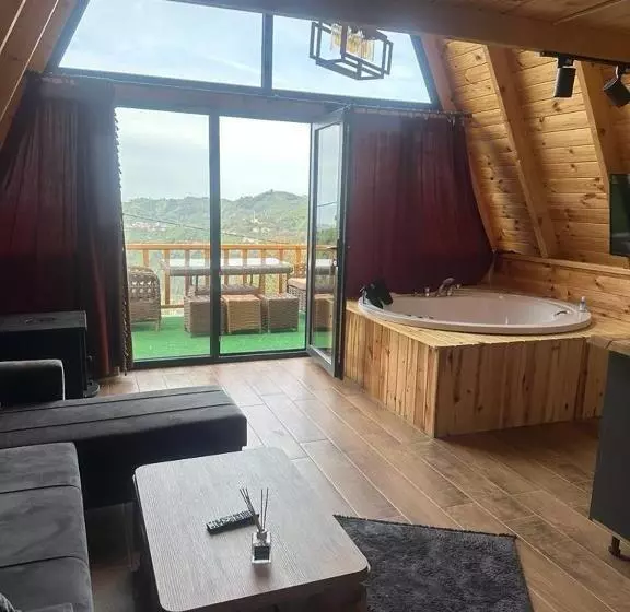 ベッドアンドブレックファースト Doğal Sui̇t Dağ Evleri̇ Bungalov