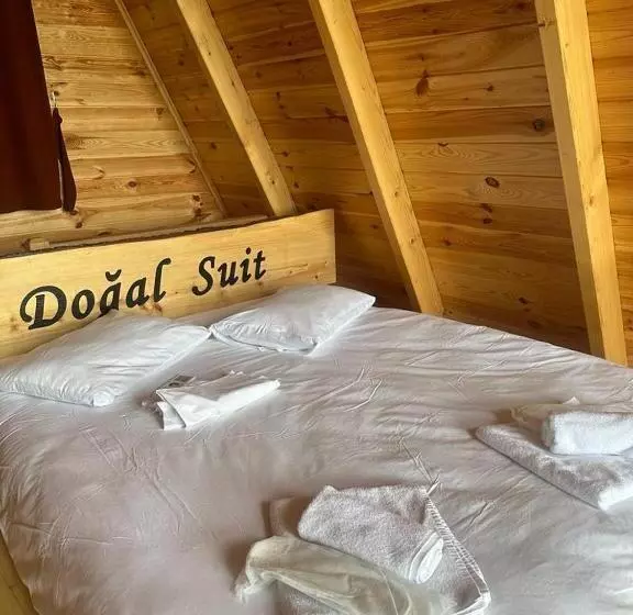 ベッドアンドブレックファースト Doğal Sui̇t Dağ Evleri̇ Bungalov