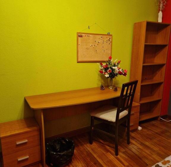 تختخواب و صبحانه Piso