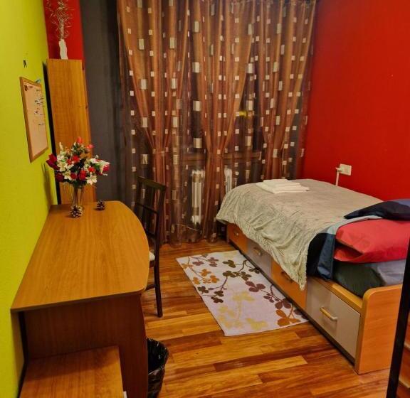 تختخواب و صبحانه Piso