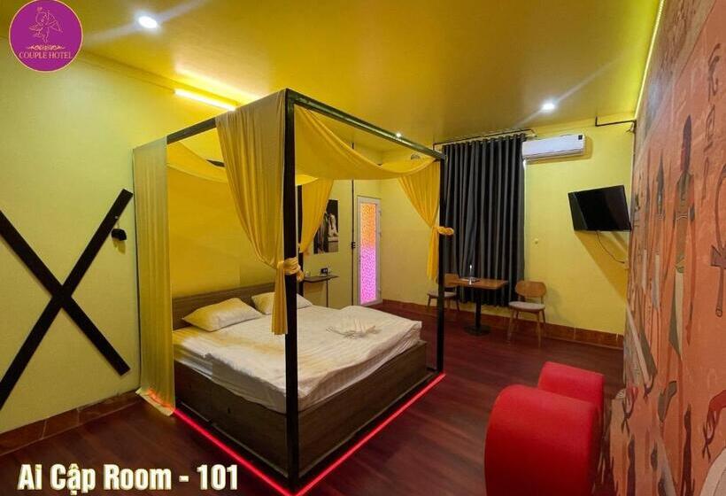 Couple Hotel Khach San Tinh Yeu