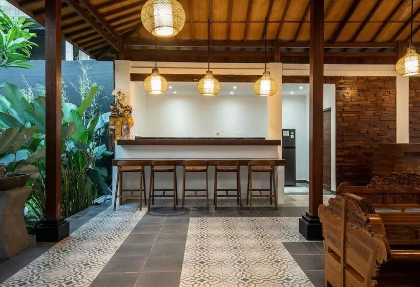 Hotelli Dadeka Canggu