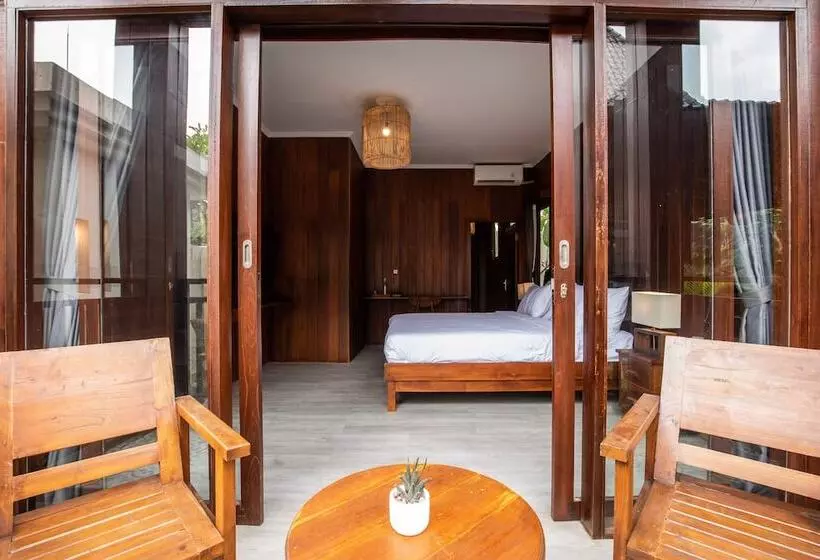 Hotelli Dadeka Canggu